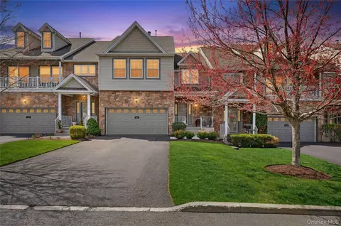 136 N River Dr, Beacon, NY 12508