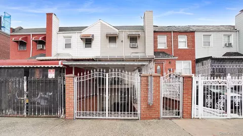 1029 Wheeler Ave, New York, NY 10472