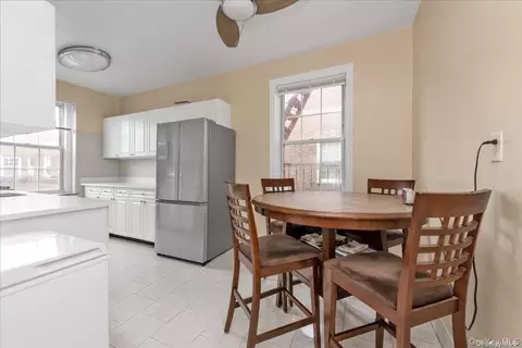 175-06 Devonshire Rd #6O, Jamaica, NY 11432