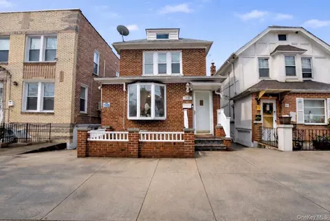 1925 Radcliff Ave, New York, NY 10462