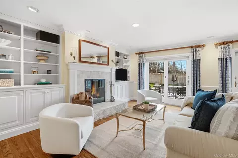 Living - 4 Ellis Ct, Rye, NY 10580 photo 2 of 2