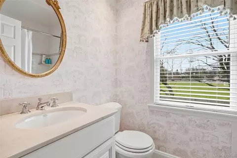 Bath - 4 Ellis Ct, Rye, NY 10580 photo 4 of 4