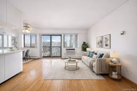 133-36 41st Rd #8F, Flushing, NY 11355