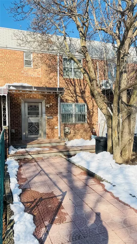 14849 58th Rd, Flushing, NY 11355