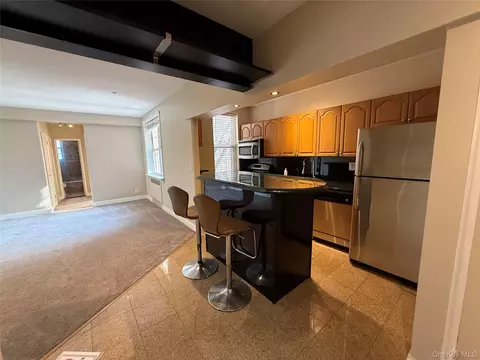 796 Bronx River Rd #B38, Yonkers, NY 10708