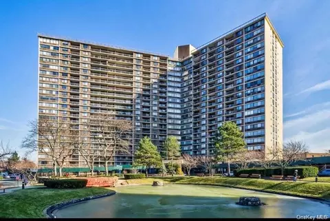 1 Bay Club Dr #17D, New York, NY 11360