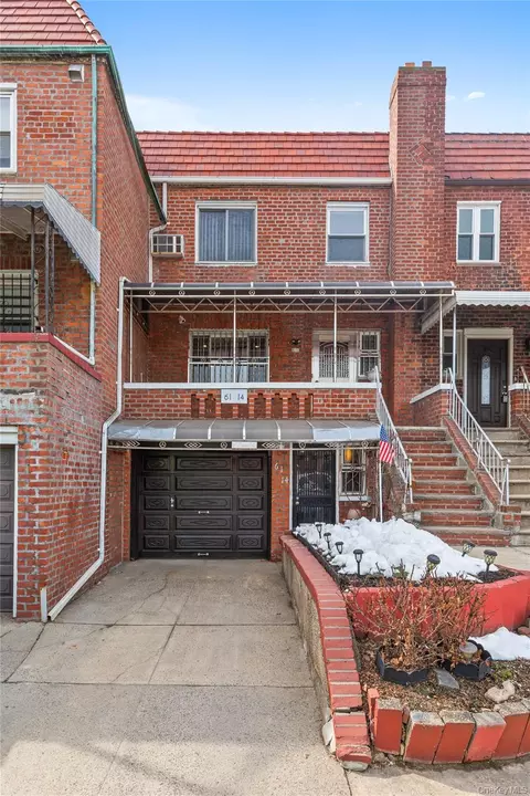 6114 Main St, Flushing, NY 11367