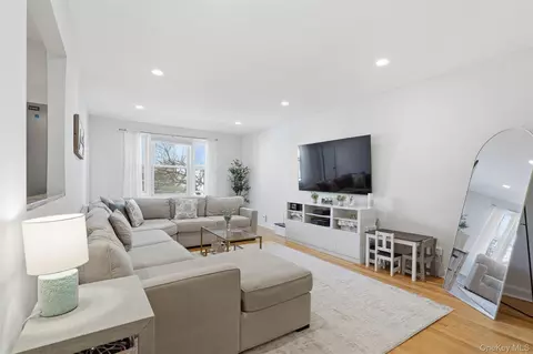 101 Old Mamaroneck Rd #1C5, White Plains, NY 10605