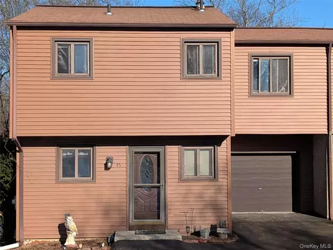 45 Hilltop Cir, Fishkill, NY 12524