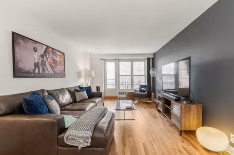 35-50 85th St #7H, Jackson Heights, NY 11372