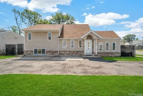 266 Ronkonkoma Ave, Lake Ronkonkoma, NY 11779