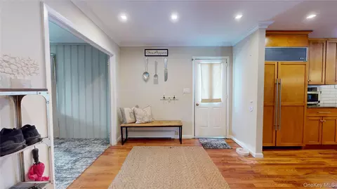 Entry Way - 386 Mill Rd, Westhampton, NY 11977 photo 2 of 2