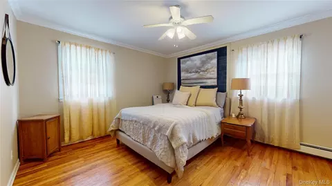Bedroom - 386 Mill Rd, Westhampton, NY 11977 photo 3 of 4