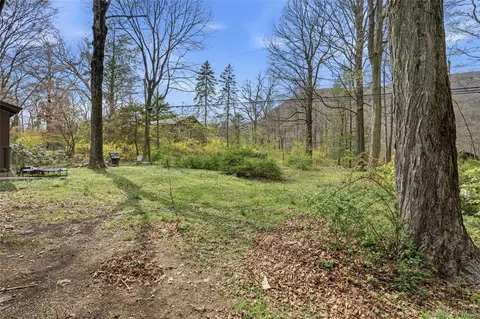 Exterior - 167 Highland Rd, Philipstown, NY 10516 photo 5 of 6