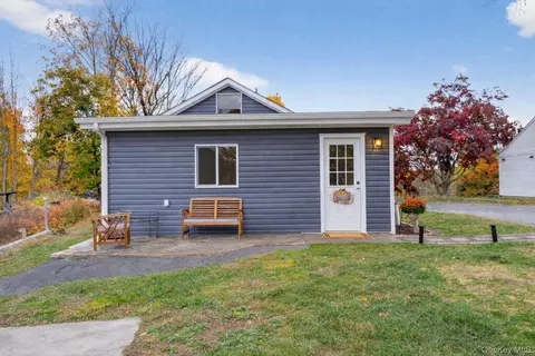 86 Vassar Rd, Poughkeepsie, NY 12603