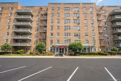 84-29 153rd Ave #2E, New York, NY 11414