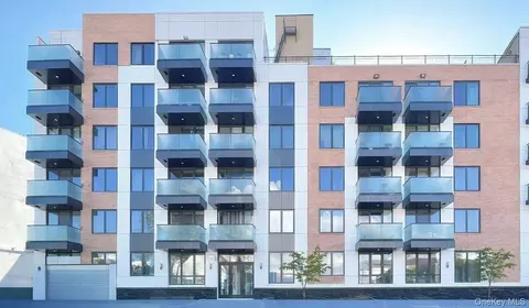 42-18 147th St #2I, New York, NY 11355