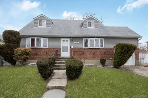 120-31 Francis Lewis Blvd, New York, NY 11411