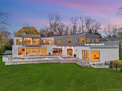840 Pirates Cv, Mamaroneck, NY 10543