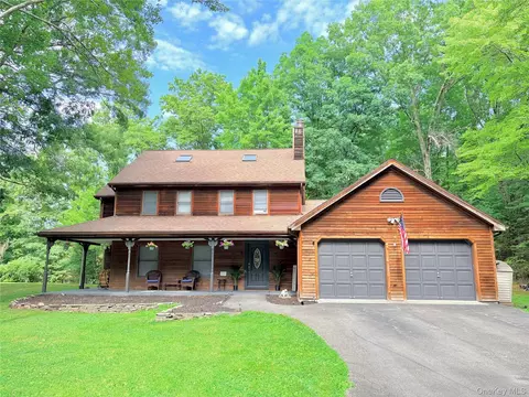25 Old Farm Rd, Olive, NY 12481