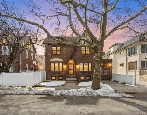 1674 Ryder St, Brooklyn, NY 11234