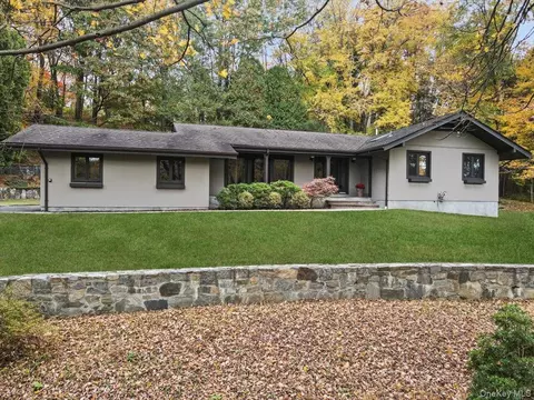 20 Faraway Rd, North Castle, NY 10504