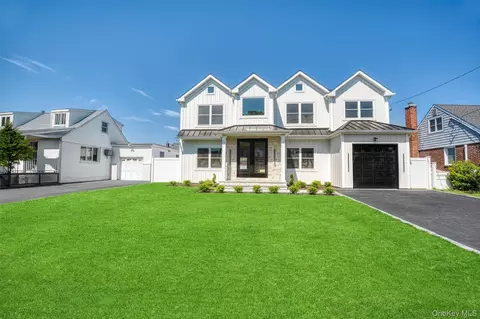 467 Hull St, East Meadow, NY 11554
