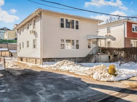 64 Ashland St, New Rochelle, NY 10801