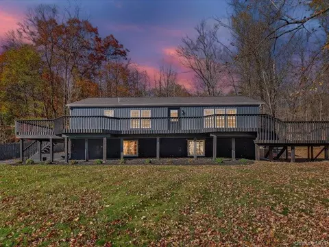 176 Old State Route 28, Hurley, NY 12433