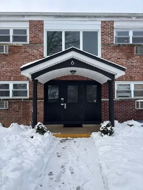 6 Ivy #3 B, Farmingdale, NY 11735