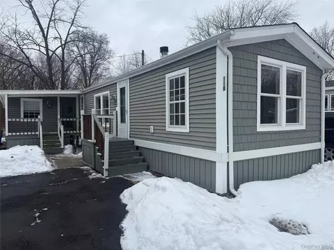 110 Lewis Ct, Washingtonville, NY 10992