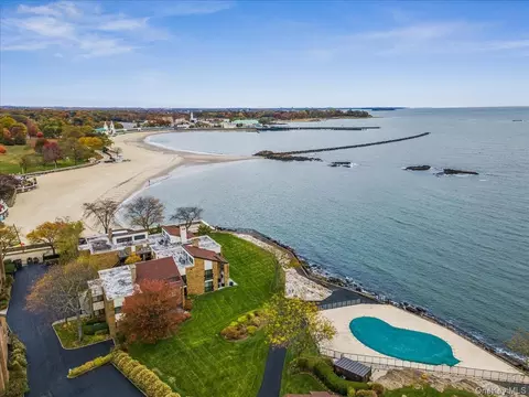 70 Waters Edge #70, Rye, NY 10580