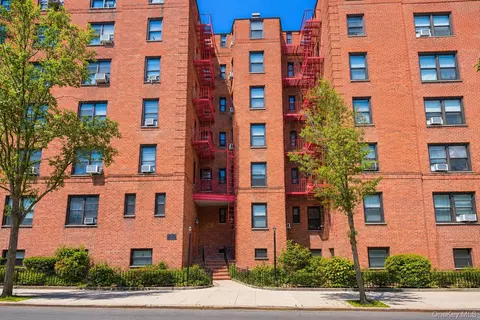 34-20 78th #4J, Jackson Heights, NY 11372