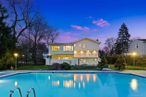 10 Cherry Ln, Greenburgh, NY 10583