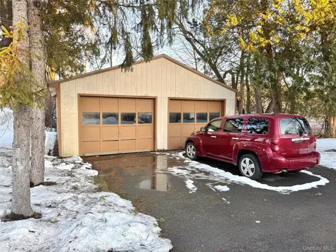 20 Tenth St, Catskill, NY 12414 photo 9
