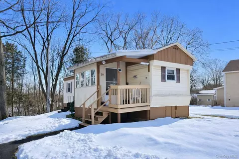 20 Tenth St, Catskill, NY 12414