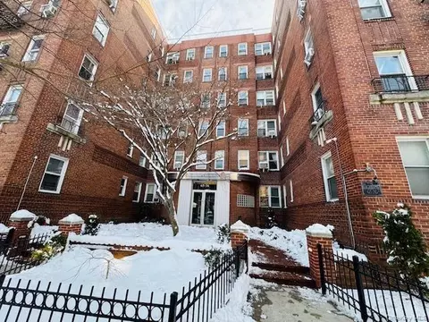 65-36 Wetherole St #507, Rego Park, NY 11374