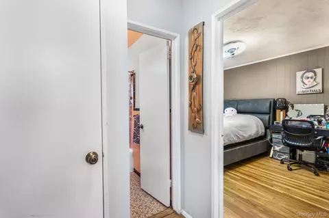 Entry Way - 1907 166th St #LOWER, Whitestone, NY 11357 photo 1 of 1
