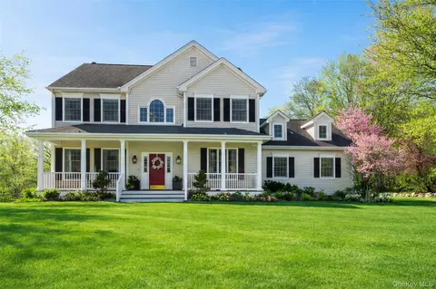 2 Bassett Ct, Baldwin Place, NY 10505