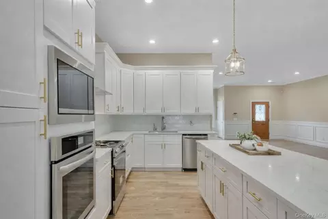 lot27 Gail Cir, Brookhaven, NY 11778 photo 5