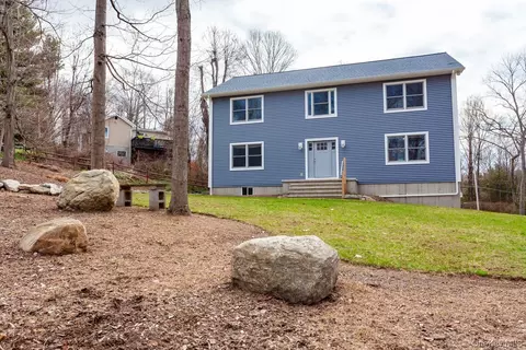 7 Tulip Rd, Mahopac, NY 10541
