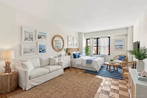 305 E 40th St #14A, New York, NY 10016