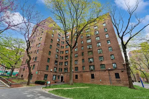 1585 Unionport Rd #4H, New York, NY 10462