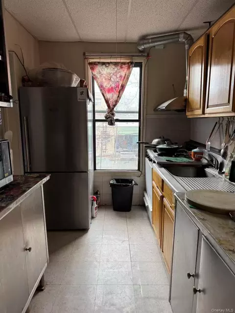 87 Stanhope St, Brooklyn, NY 11221 photo 3