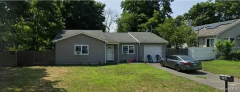 556 Taylor Ave, Brookhaven, NY 11772