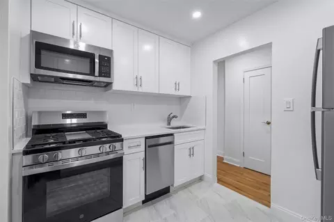 6535 Yellowstone Blvd #2F, New York, NY 11375