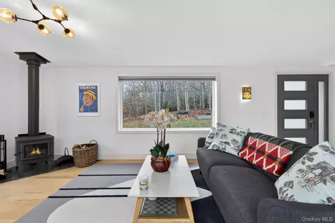 119 Lenni Lenape Rd, Narrowsburg, NY 12764