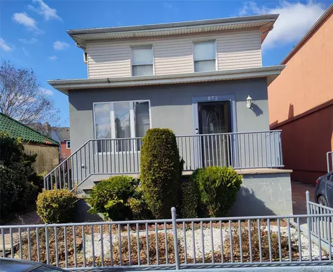 872 E 48th St, Brooklyn, NY 11203