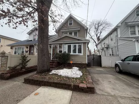 10928 116th St, New York, NY 11420