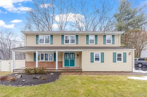 83 Newport Ave, Orangetown, NY 10983